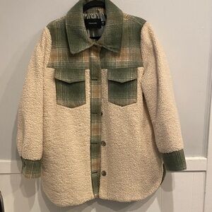 Tahari Green and Cream Sherpa Jacket
